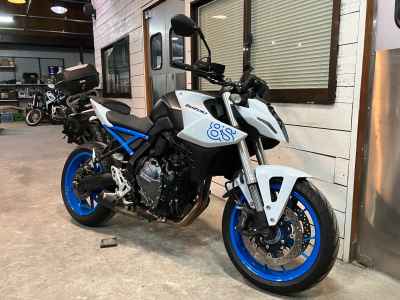 Suzuki GSX-8S 2024