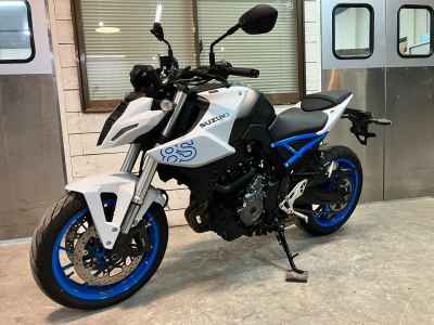 Suzuki GSX-8S 2024