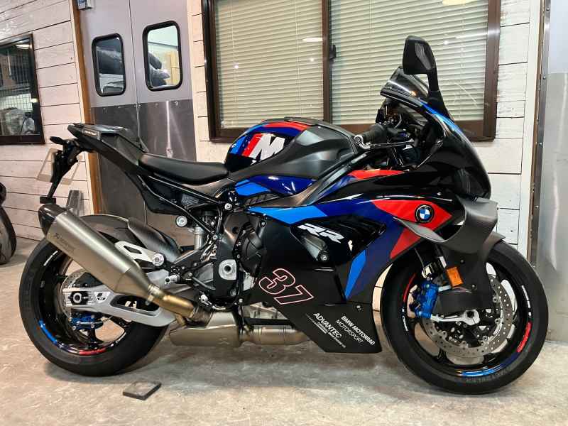 BMW M1000RR 2025