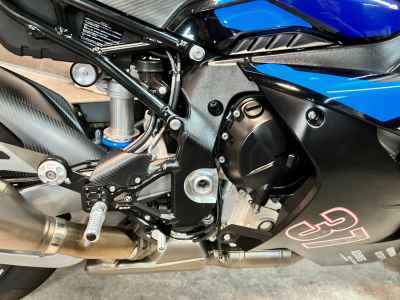 BMW M1000RR 2025