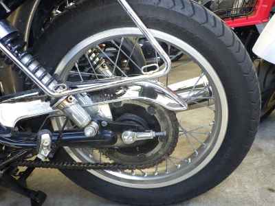 Yamaha SR400 2020