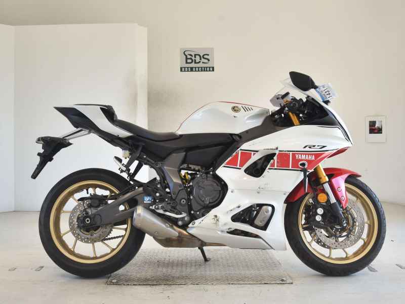 Yamaha YZF-R7 2022