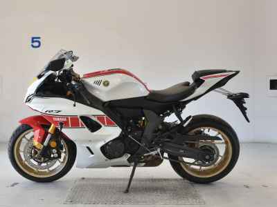 Yamaha YZF-R7 2022