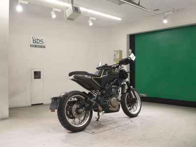 Husqvarna Svartpilen 401 2019