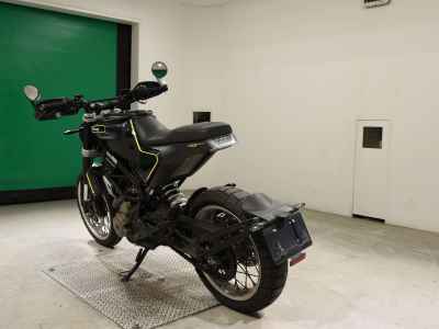 Husqvarna Svartpilen 401 2019
