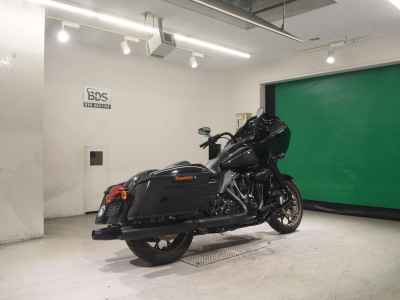 Harley-Davidson Road Glide FLTRXST1920 2023
