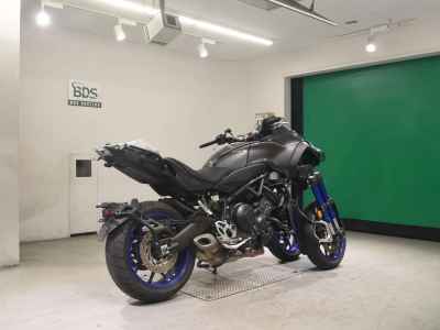 Yamaha Niken 2019