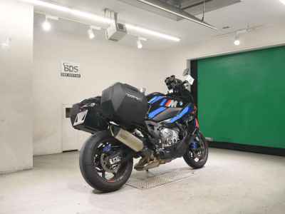 BMW M1000XR 2024