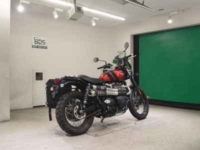 Triumph Street Scrambler 2023