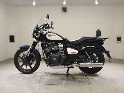 Royal Enfield Super Meteor 650 2024