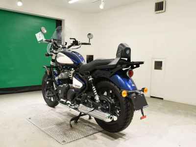 Royal Enfield Super Meteor 650 2024