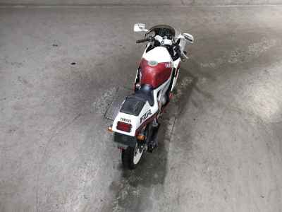 Yamaha FZR250R