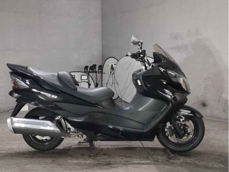 Suzuki Skywave 250S