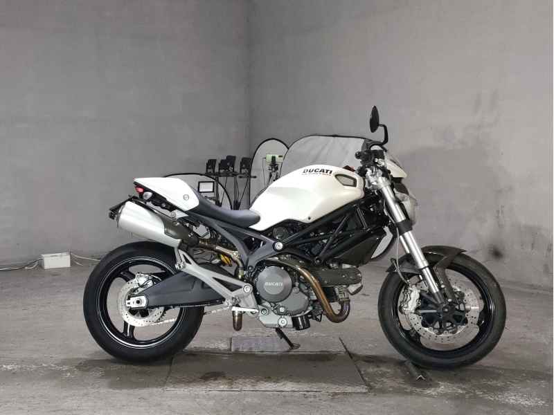 Ducati Monster 696 2010