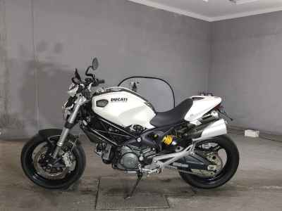 Ducati Monster 696 2010