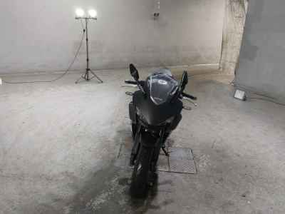 Honda CBR400R 2024