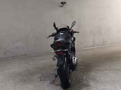 Honda CBR400R 2024