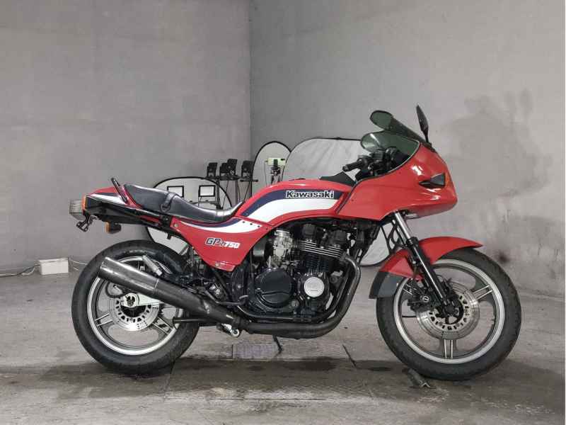 Kawasaki GPZ750F