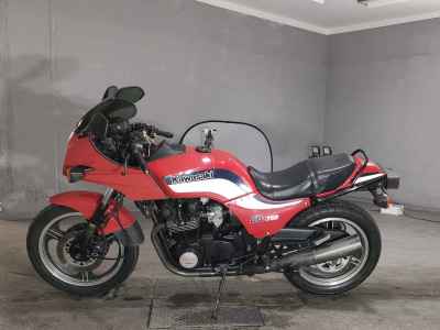 Kawasaki GPZ750F