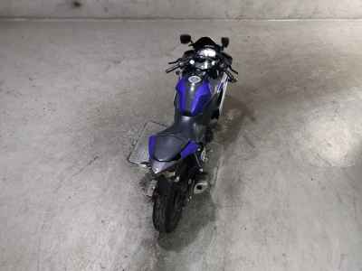 Yamaha YZF-R25 2018