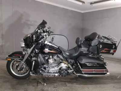 Harley-Davidson Electra Glide FLHTCUI1450 2005
