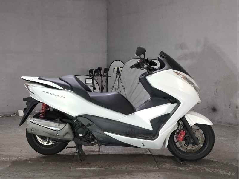 Honda Forza SI