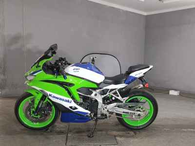 Kawasaki Ninja ZX-4RR 2024