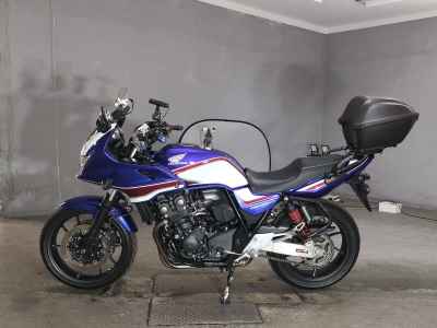 Honda CB400 Super Boldor 2021