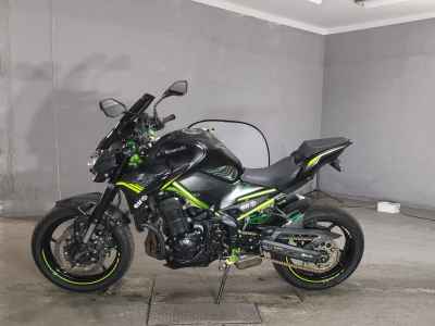Kawasaki Z900 2022