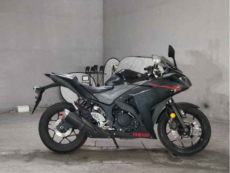 Yamaha YZF-R25