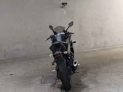 Yamaha YZF-R25