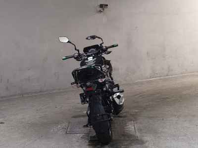 Kawasaki Z400 2022