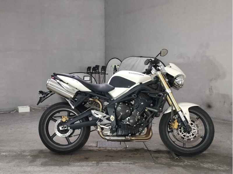 Triumph Street Triple 2008