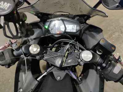 Yamaha YZF-R25