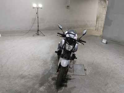 Yamaha MT-25