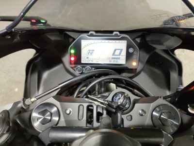Yamaha YZF-R25 2021