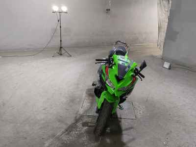 Kawasaki Ninja ZX-4RR 2023