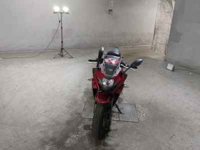 Suzuki GSX250R