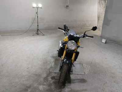 Kawasaki Z900RS 2023