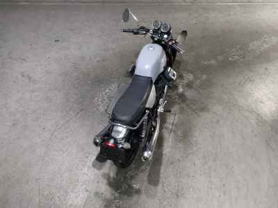 Moto Guzzi V7 2018