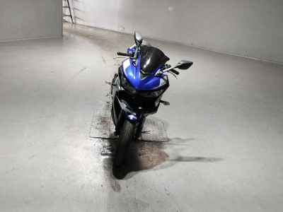Yamaha YZF-R25 2015