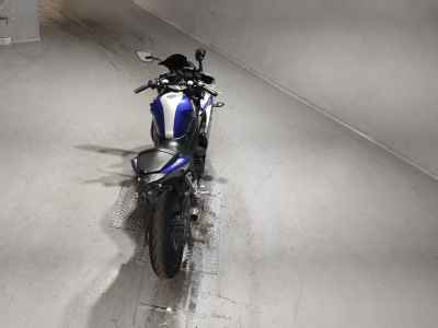 Yamaha YZF-R25 2015