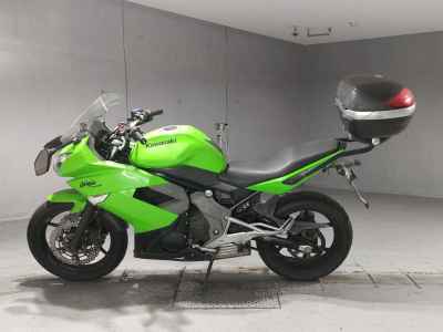 Kawasaki Ninja 400R 2011