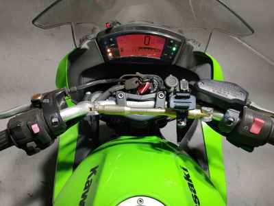 Kawasaki Ninja 400R 2011