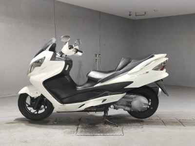 Suzuki Skywave 250S