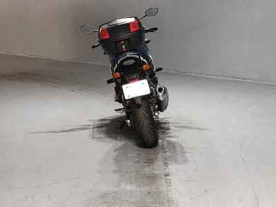 Suzuki GSR750 2013