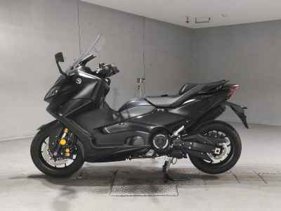 Yamaha TMAX 560 2024