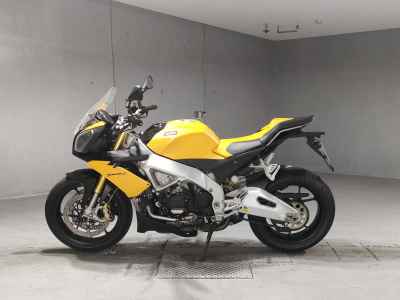 Aprilia Tuono V4 Factory 2013