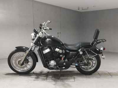 Honda VT400S 2012