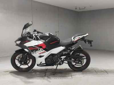 Kawasaki Ninja 400 2020